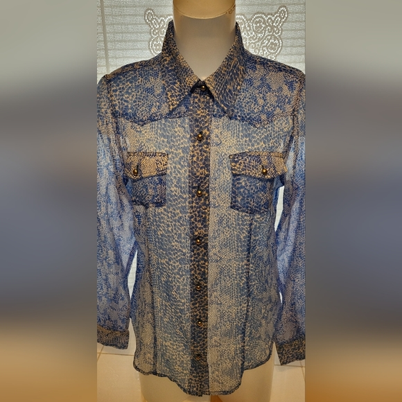 Cumberland Outfitters sheer blue/white button down western shirt size M - Picture 2 of 5